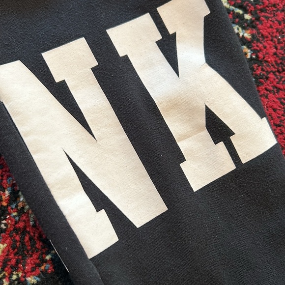 Victoria’s Secret Pink Graphic Color Block Pocket Joggers - Picture 7 of 7